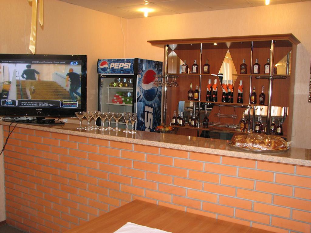 Art Hotel Izmaïl Esterno foto