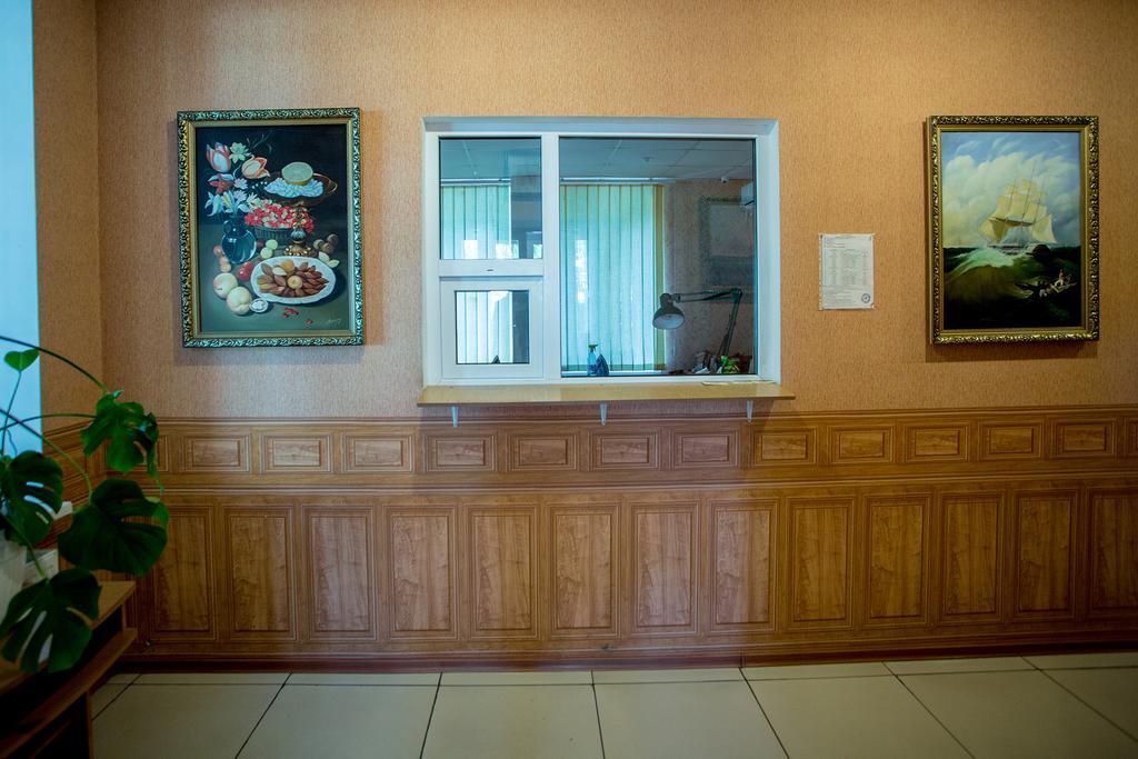 Art Hotel Izmaïl Esterno foto