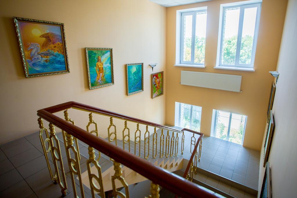 Art Hotel Izmaïl Esterno foto