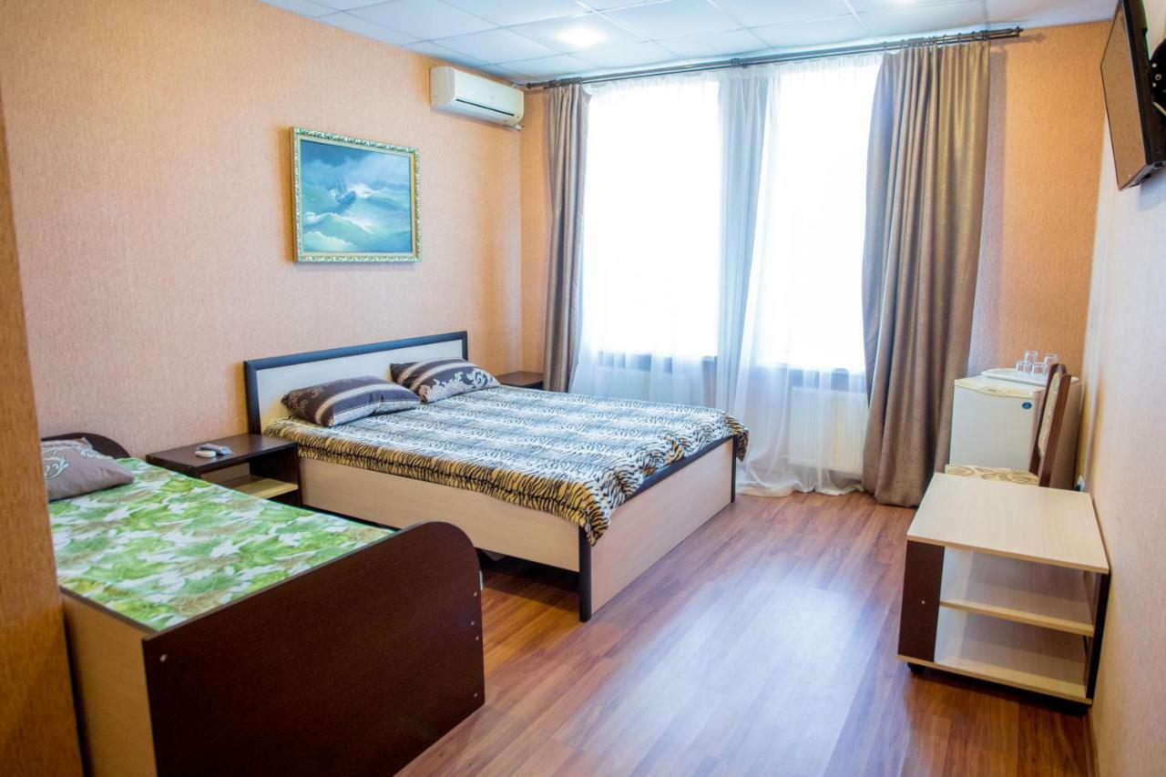 Art Hotel Izmaïl Esterno foto